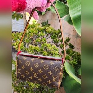 Authentic Louis Vuitton Recital